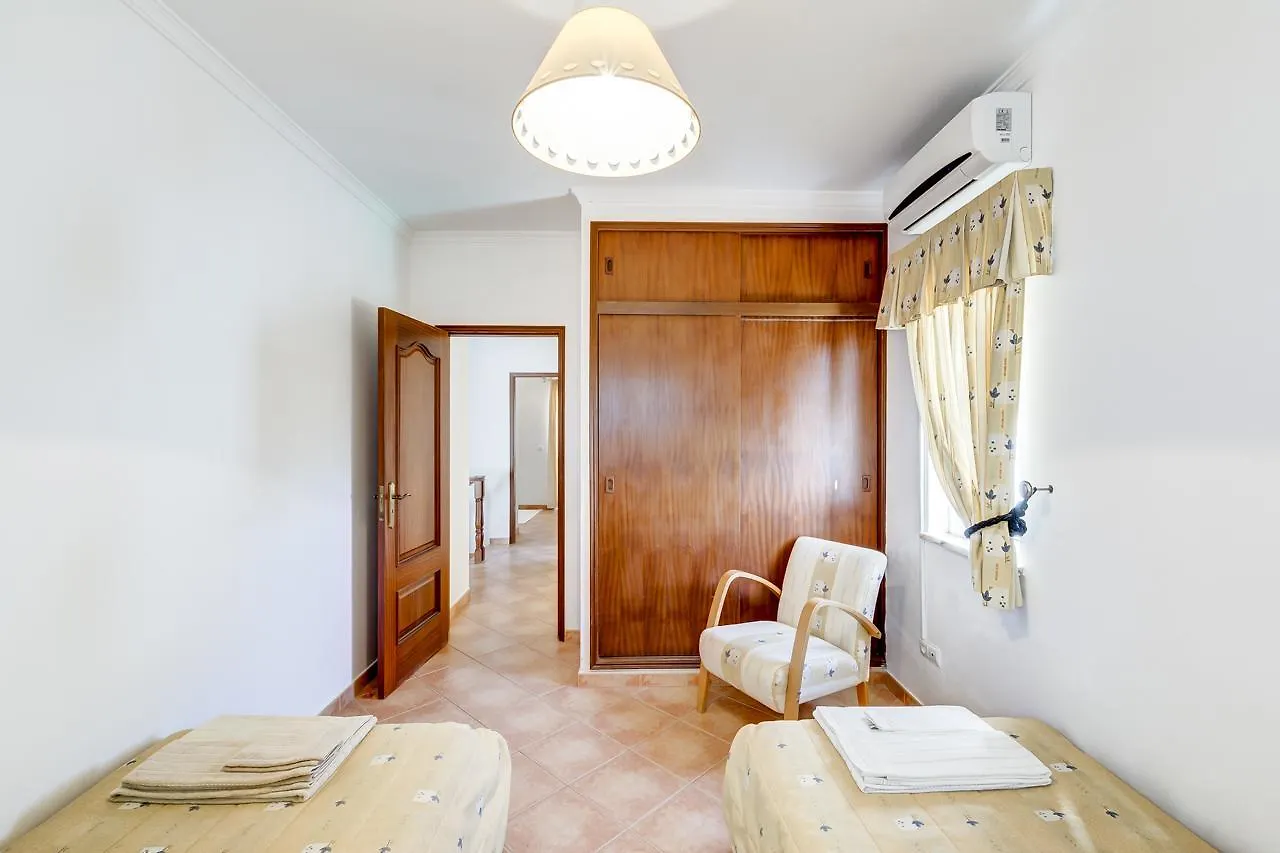Bougainvilleas Villa - Private Pool And Parking, Nearby Beach Altura Portugal